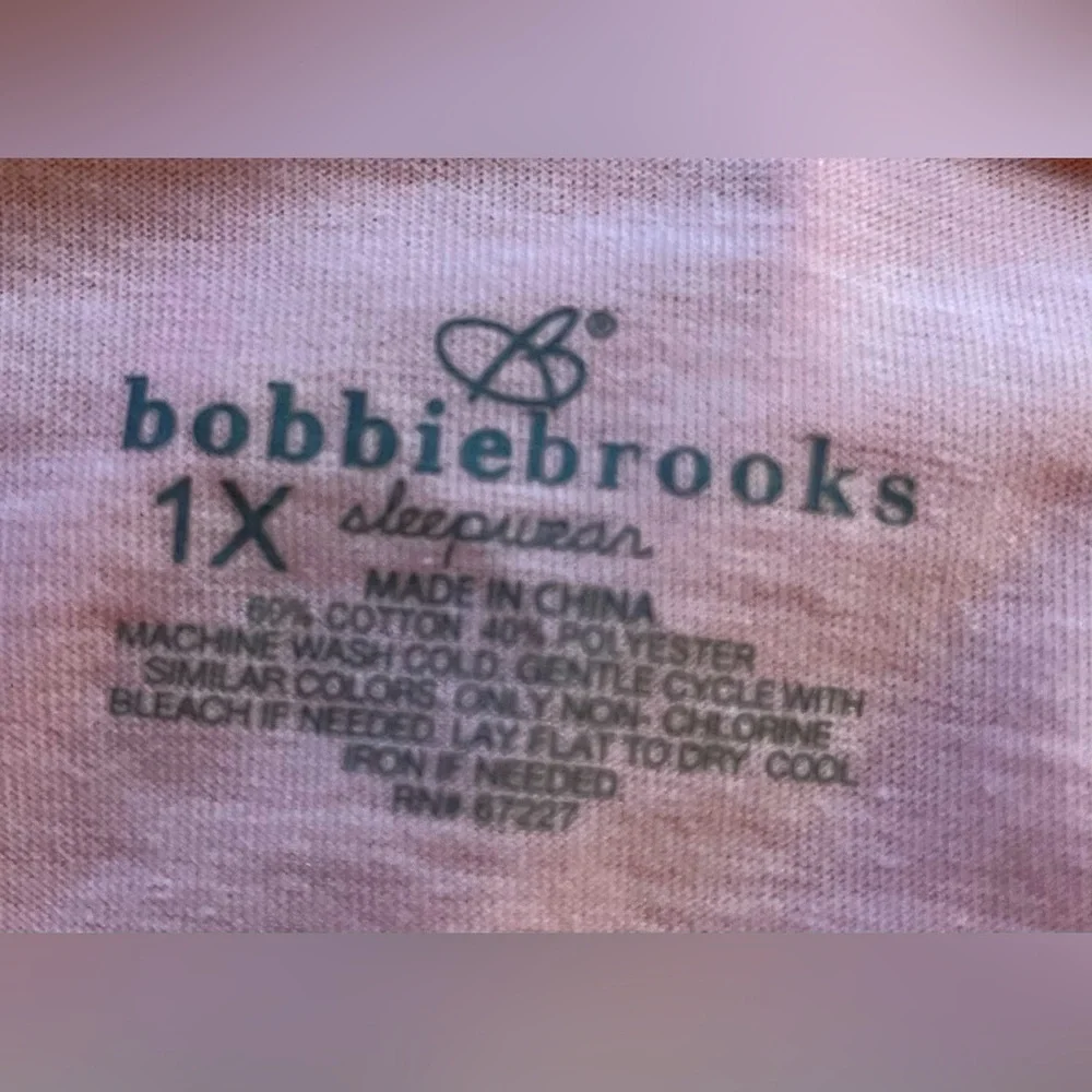 Bobbie Brooks Short Sleeve Graphic Tee -Never Say Monday - Picture 4 of 5